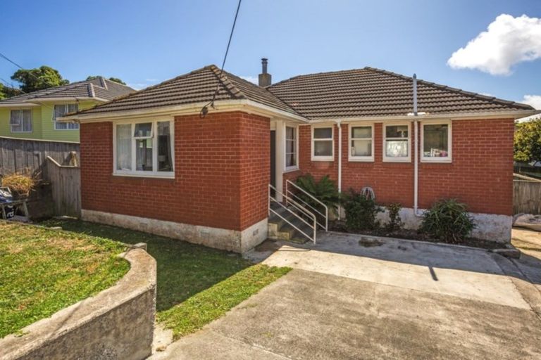 Photo of property in 55 Jillett Street, Titahi Bay, Porirua, 5022