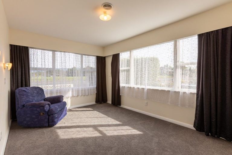 Photo of property in 82 Guy Street, Dannevirke, 4930