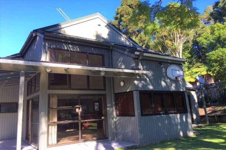 Photo of property in 79c Rangatira Road, Beach Haven, Auckland, 0626