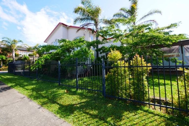 Photo of property in 28 Phoenicia Court, The Gardens, Auckland, 2105
