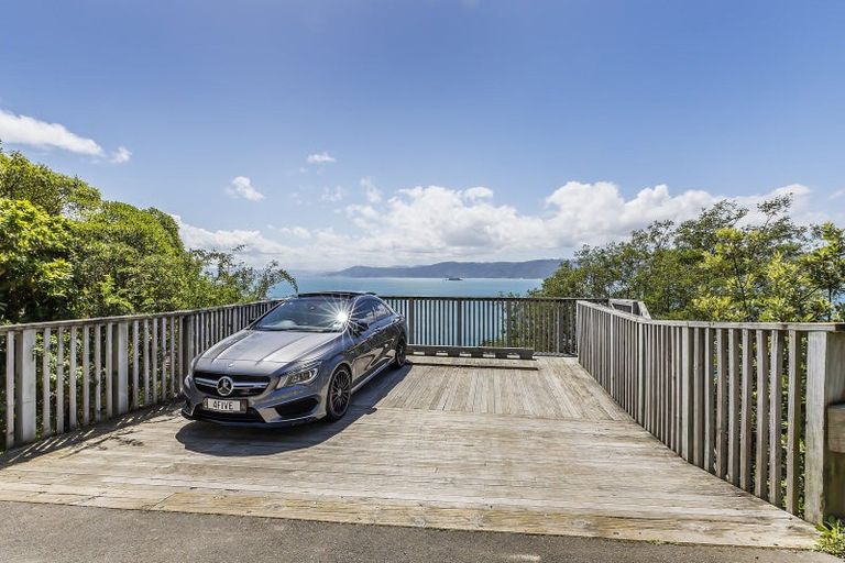 Photo of property in 35 Khyber Road, Seatoun, Wellington, 6022