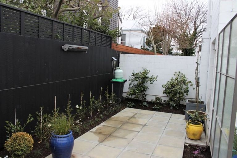 Photo of property in 132 Rossall Street, Merivale, Christchurch, 8014