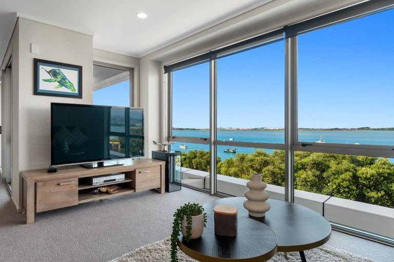Photo of property in 12/72e Devonport Road, Tauranga, 3110
