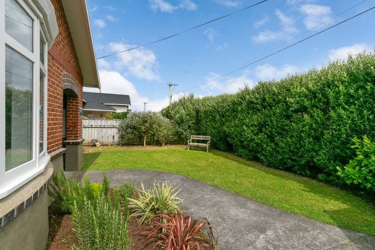 Photo of property in 181 The Parade, Island Bay, Wellington, 6023