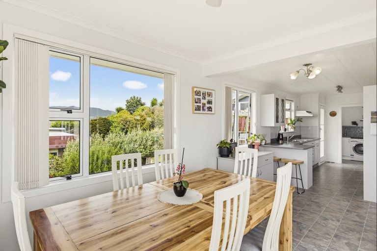 Photo of property in 22 Gray Avenue, Paraparaumu Beach, Paraparaumu, 5032