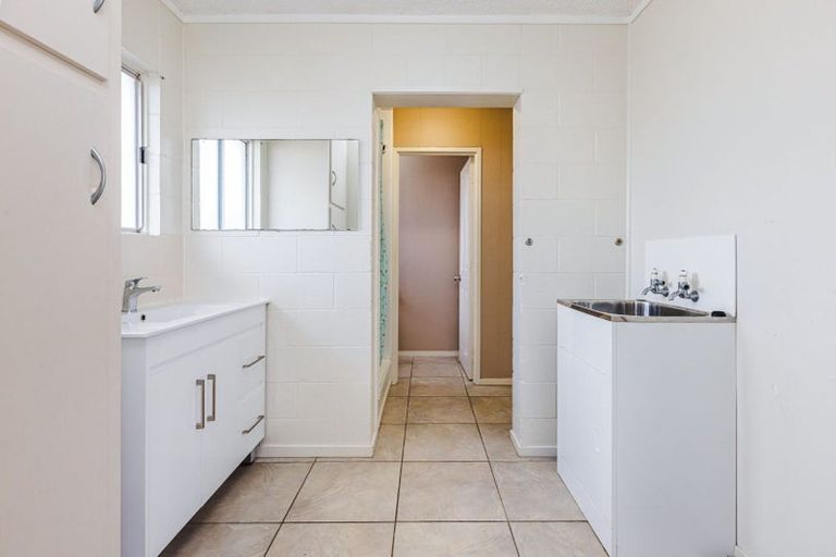 Photo of property in 4/29 South Street, Papakura, 2110