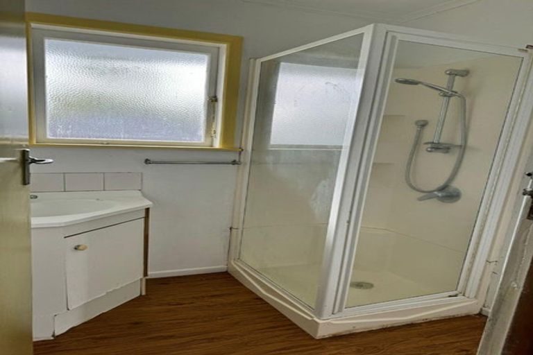 Photo of property in 16 Thompson Terrace, Manurewa, Auckland, 2102