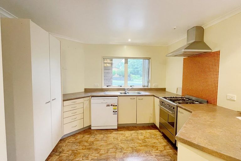 Photo of property in 100 Dixon Road, Glenview, Hamilton, 3206