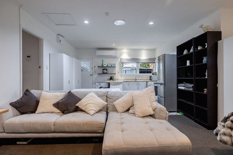 Photo of property in 19 Anaru Place, Awapuni, Palmerston North, 4412