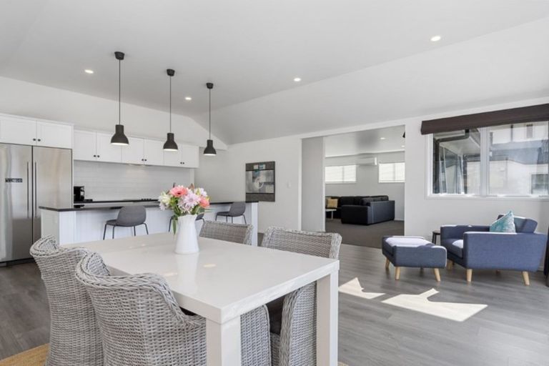 Photo of property in 379b Oceanbeach Road, Mount Maunganui, 3116