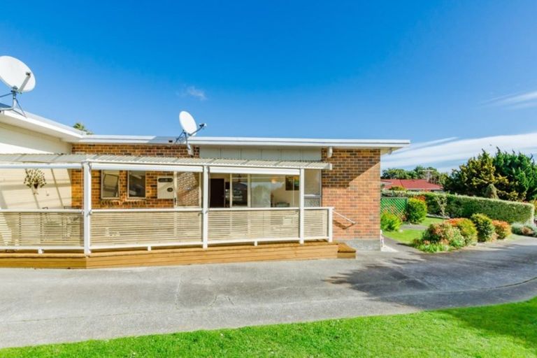 Photo of property in 9 Wakefield Grove, Waikanae, 5036