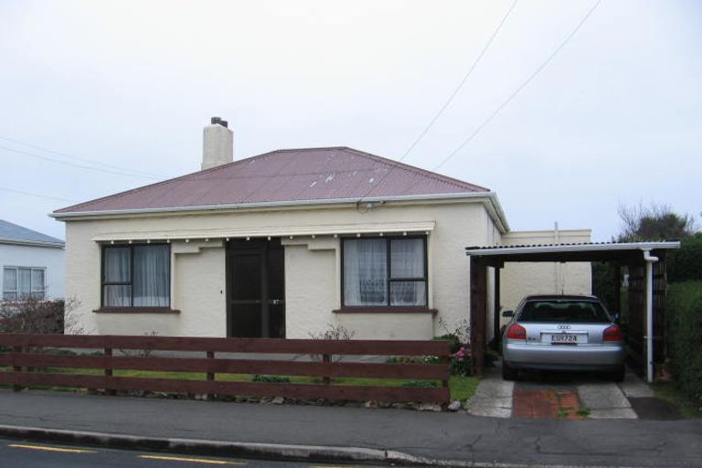 Photo of property in 87 Oxford Street, South Dunedin, Dunedin, 9012