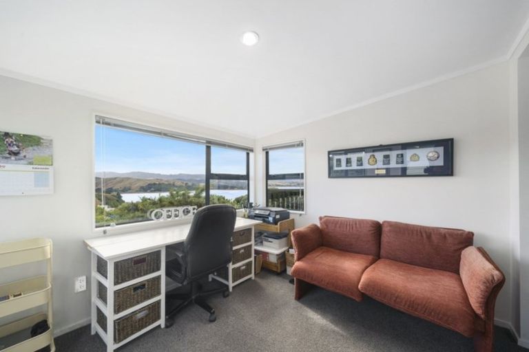 Photo of property in 5 Pendeen Place, Camborne, Porirua, 5026