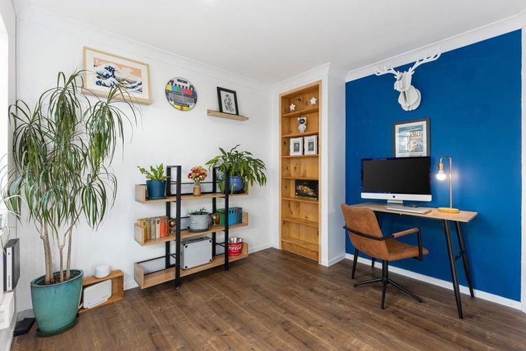 Photo of property in 2/26 Forest Hill Road, Henderson, Auckland, 0612