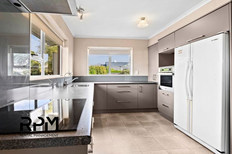Photo of property in 48 Fulford Street, New Plymouth, 4310