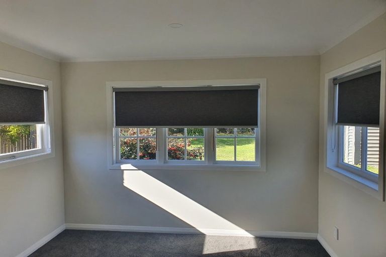 Photo of property in 98 Queens Road, Waikanae Beach, Waikanae, 5036