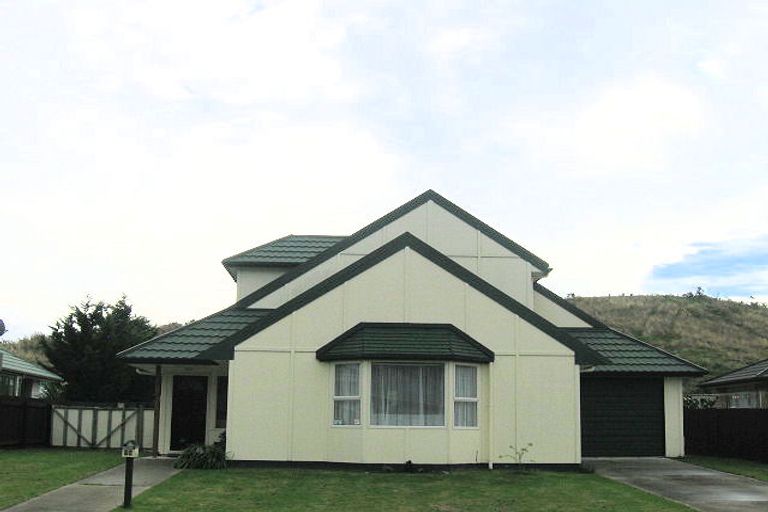 Photo of property in 29 Spackman Crescent, Paraparaumu, 5032