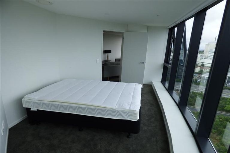 Photo of property in 1303/18 Saint Martins Lane, Grafton, Auckland, 1010