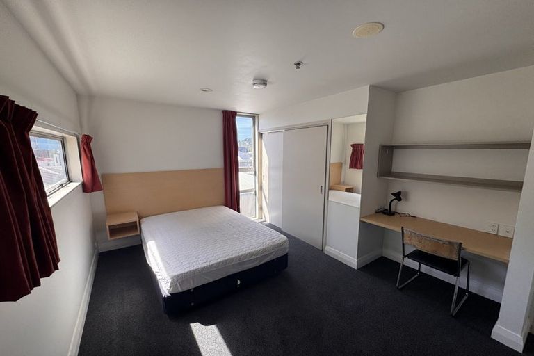 Photo of property in Hanson House, 10/27 Hanson Street, Mount Cook, Wellington, 6021