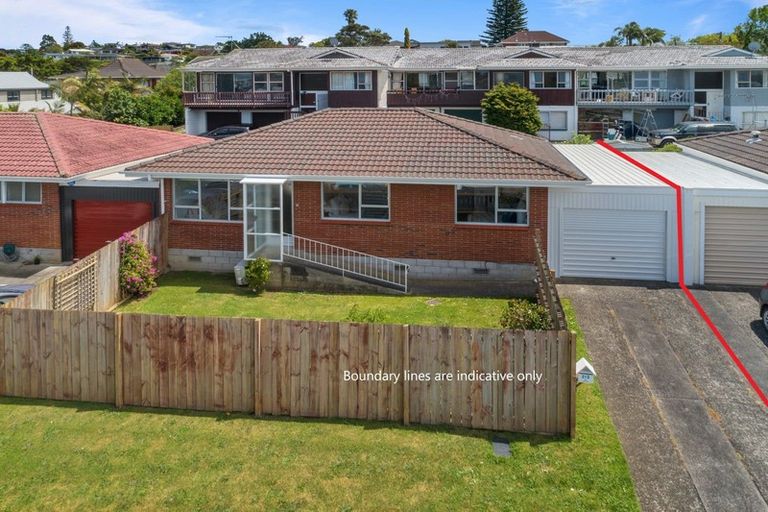 Photo of property in 2/2 Quebec Road, Milford, Auckland, 0620