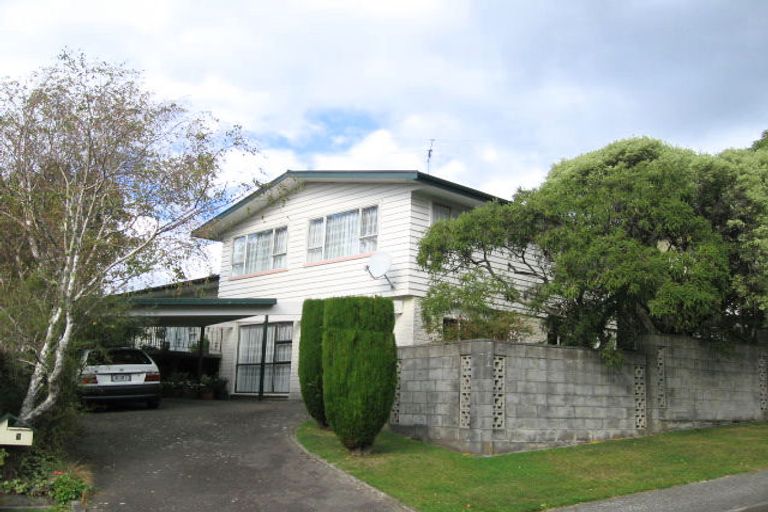 Photo of property in 3 Glenrae Grove, Silverstream, Upper Hutt, 5019