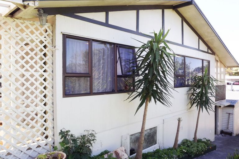 Photo of property in 3 Karioi Crescent, Raglan, 3225