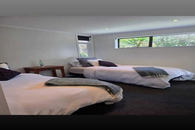 Photo of property in 107 Tiroroa Avenue, Te Atatu South, Auckland, 0610