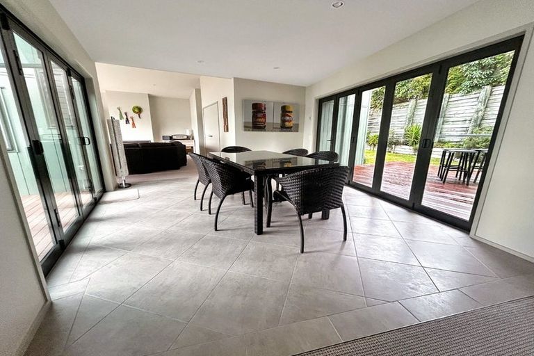 Photo of property in 868 Acacia Bay Road, Acacia Bay, Taupo, 3330