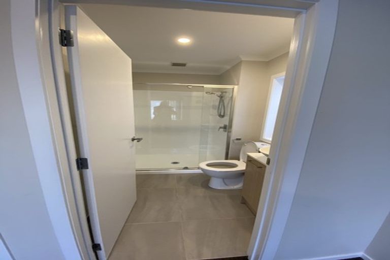 Photo of property in 32 Fernly Rise, Flat Bush, Auckland, 2019