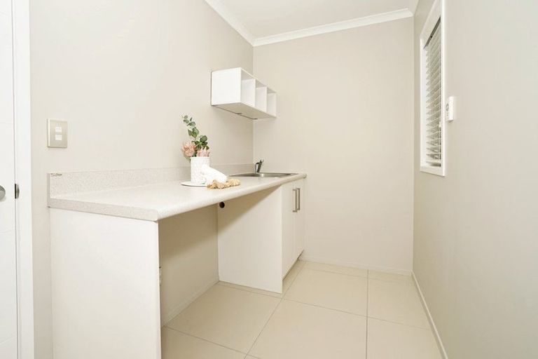 Photo of property in 9 Derwent Place, Flagstaff, Hamilton, 3210