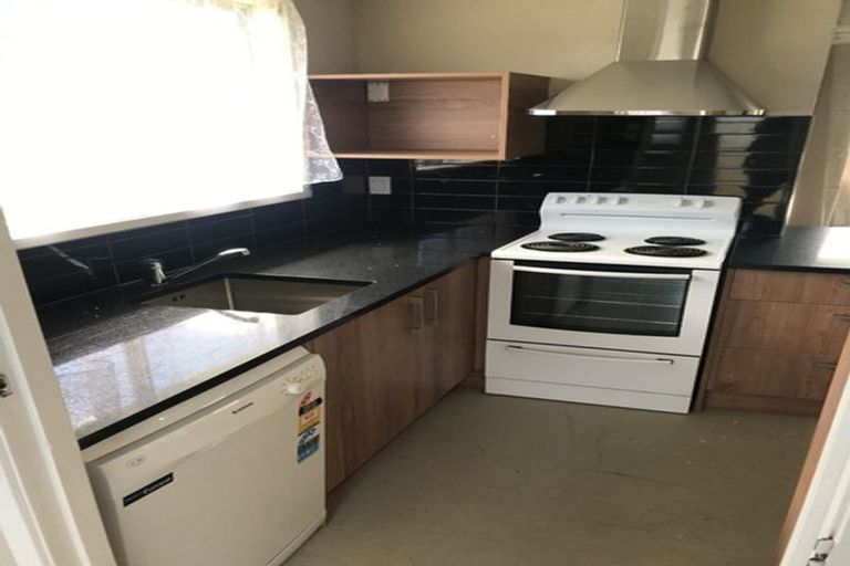 Photo of property in 1/140 Metcalfe Road, Ranui, Auckland, 0612