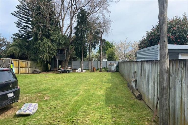 Photo of property in 8 Hinemoa Street, Levin, 5510