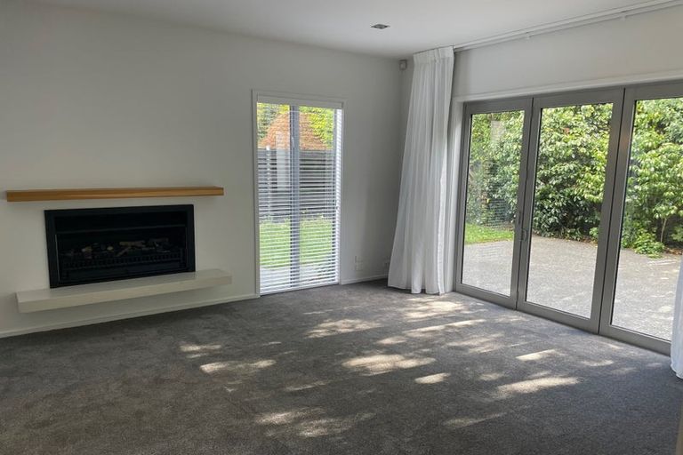 Photo of property in 18 Bryndwr Road, Fendalton, Christchurch, 8052