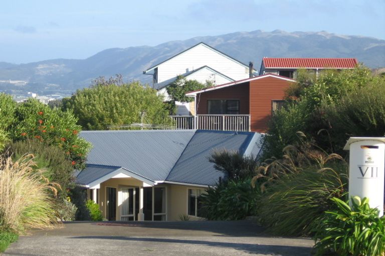 Photo of property in 7 Padstow Place, Camborne, Porirua, 5026