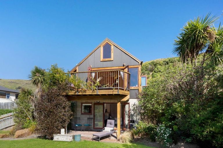 Photo of property in 37 Flinders Road, Heathcote Valley, Christchurch, 8022