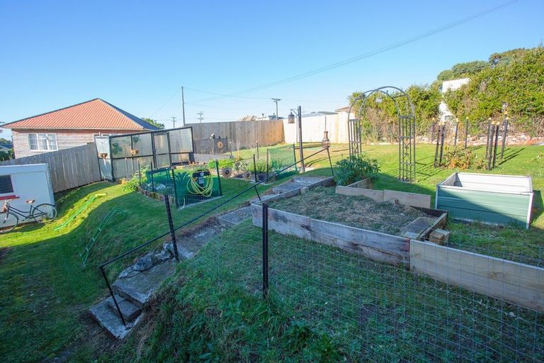 Photo of property in 14 Doyle Street, Bluff, 9814