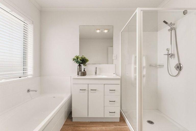 Photo of property in 265 Lakes Boulevard, Pyes Pa, Tauranga, 3112