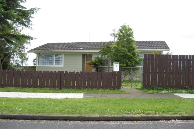 Photo of property in 2 Tasman Street, Pukekohe, 2120
