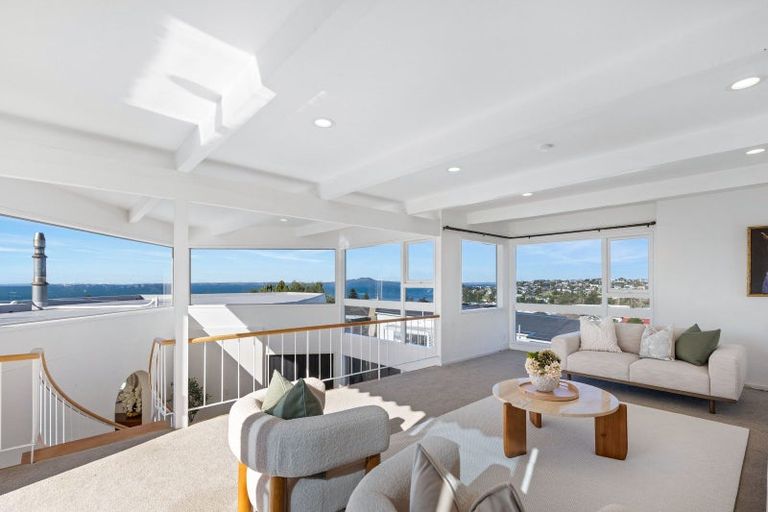 Photo of property in 825 Beach Road, Browns Bay, Auckland, 0630