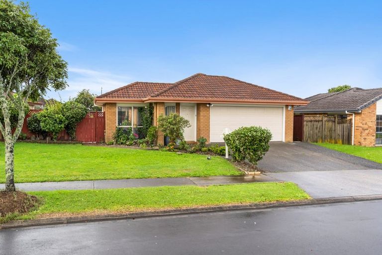 Photo of property in 21 Stellata Court, Randwick Park, Auckland, 2105