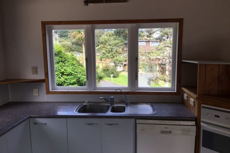 Photo of property in 352 Motutara Road, Muriwai, 0881