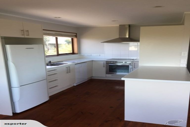 Photo of property in 2/26 Bayview Road, Hauraki, Auckland, 0622