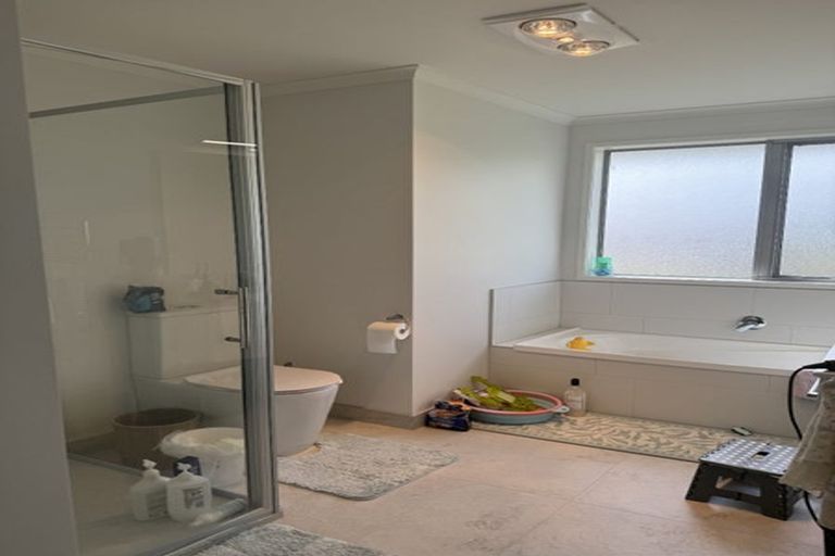 Photo of property in 16 Evergreen Parade, Rosehill, Papakura, 2113