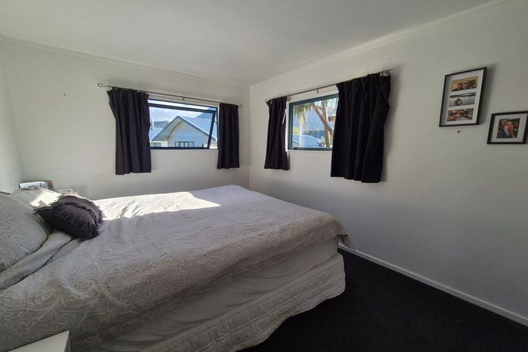 Photo of property in 4 Heather Place, Picton, 7220
