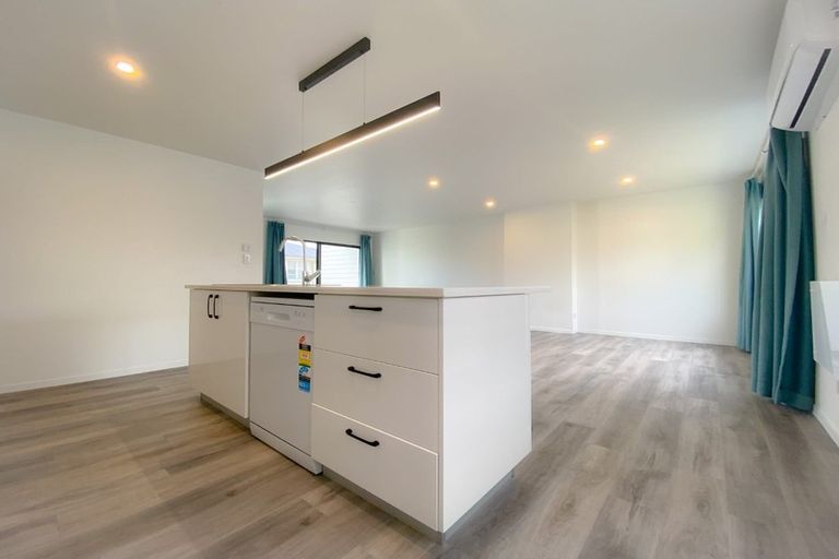 Photo of property in 7 Apple Lane, Henderson, Auckland, 0610