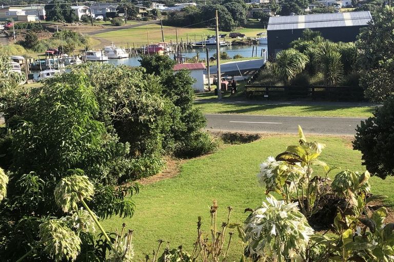 Photo of property in 12 Komiti Road, Tinopai, 0593