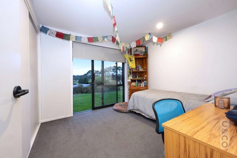 Photo of property in 225b Amreins Road, Taupaki, 0782