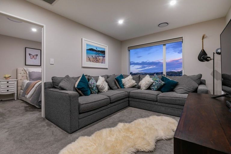 Photo of property in 26 Cassidy Drive, Orewa, 0931