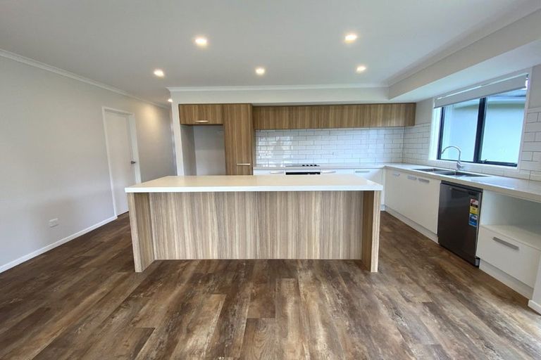 Photo of property in 116 Jack Hanley Drive, Jacks Point, Queenstown, 9371