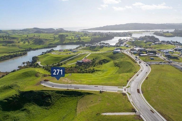 Photo of property in 12 Rereahu Street, Raglan, 3225